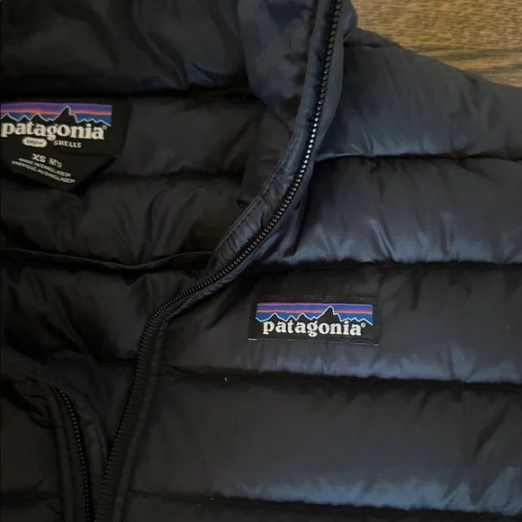 Patagonia Black Shell Jacket - Picture 3 of 3